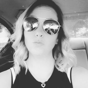 Meet your Posher, Carly